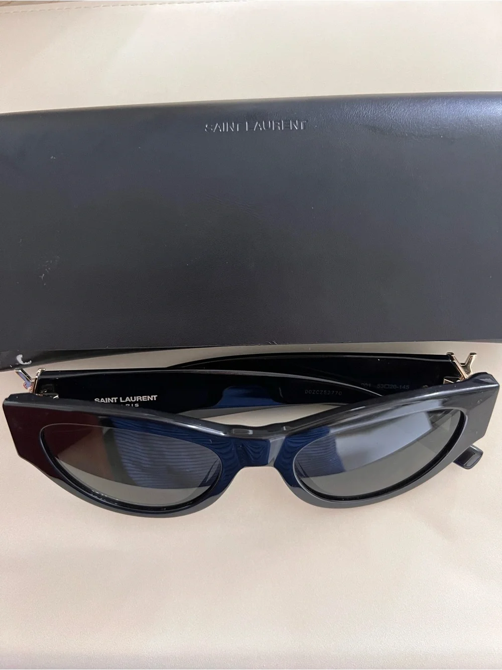 YSL Saint Laurent Black Cat-Eye Sunglasses SL M94